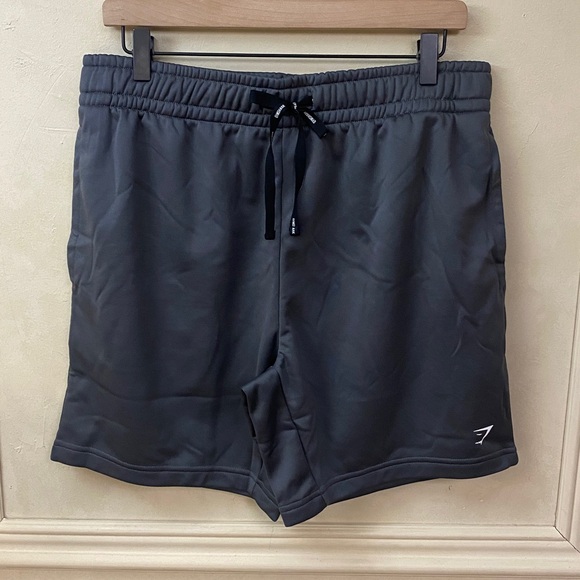 New! GymShark TRAINING SHORTS
Slim Fit - Picture 3 of 7
